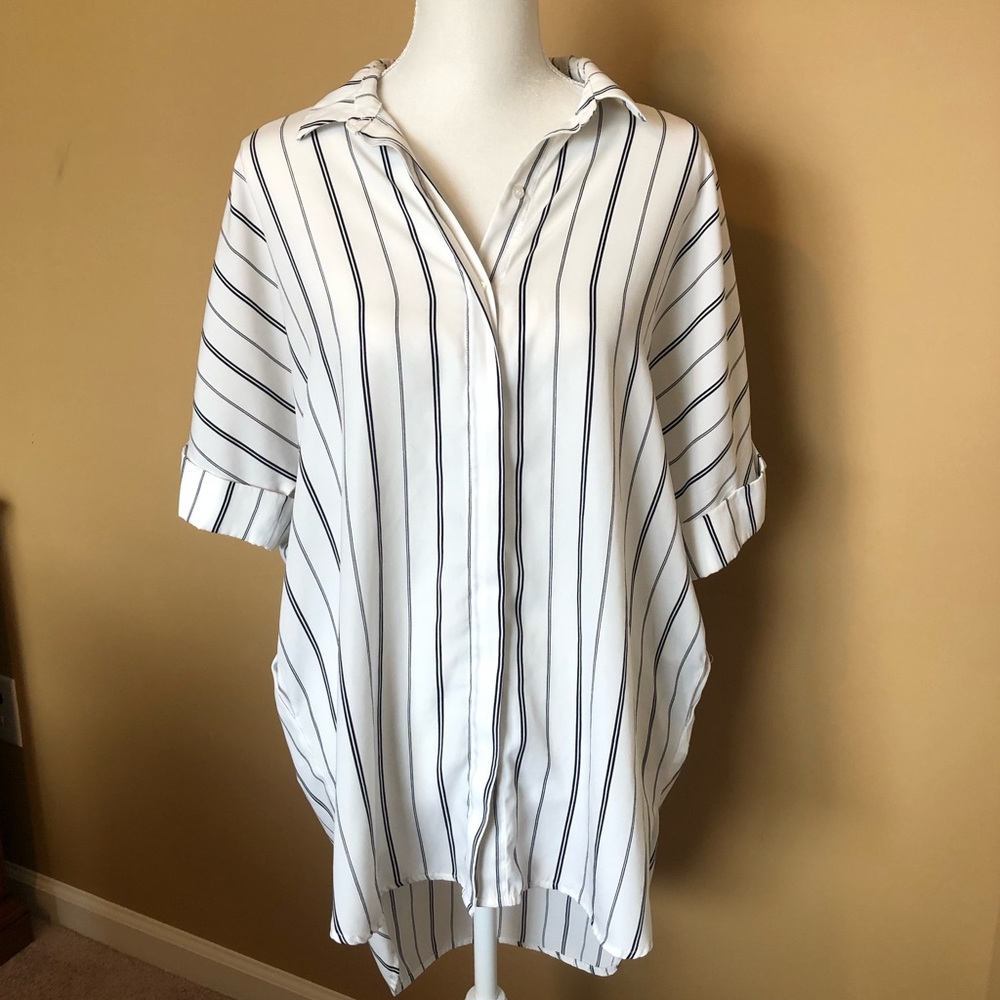Forever 21 white black stripe blouse